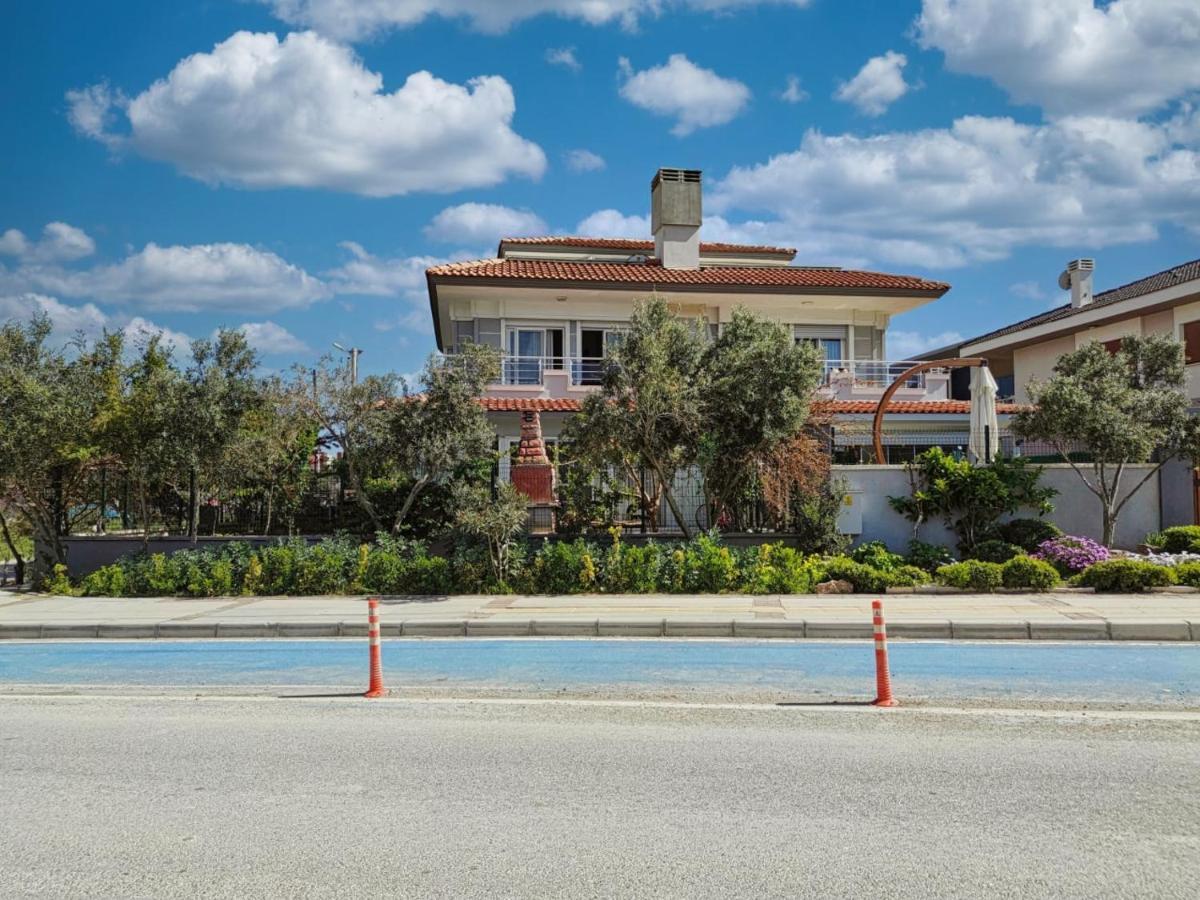 Enjoy The Cesme Bed & Breakfast Exterior photo
