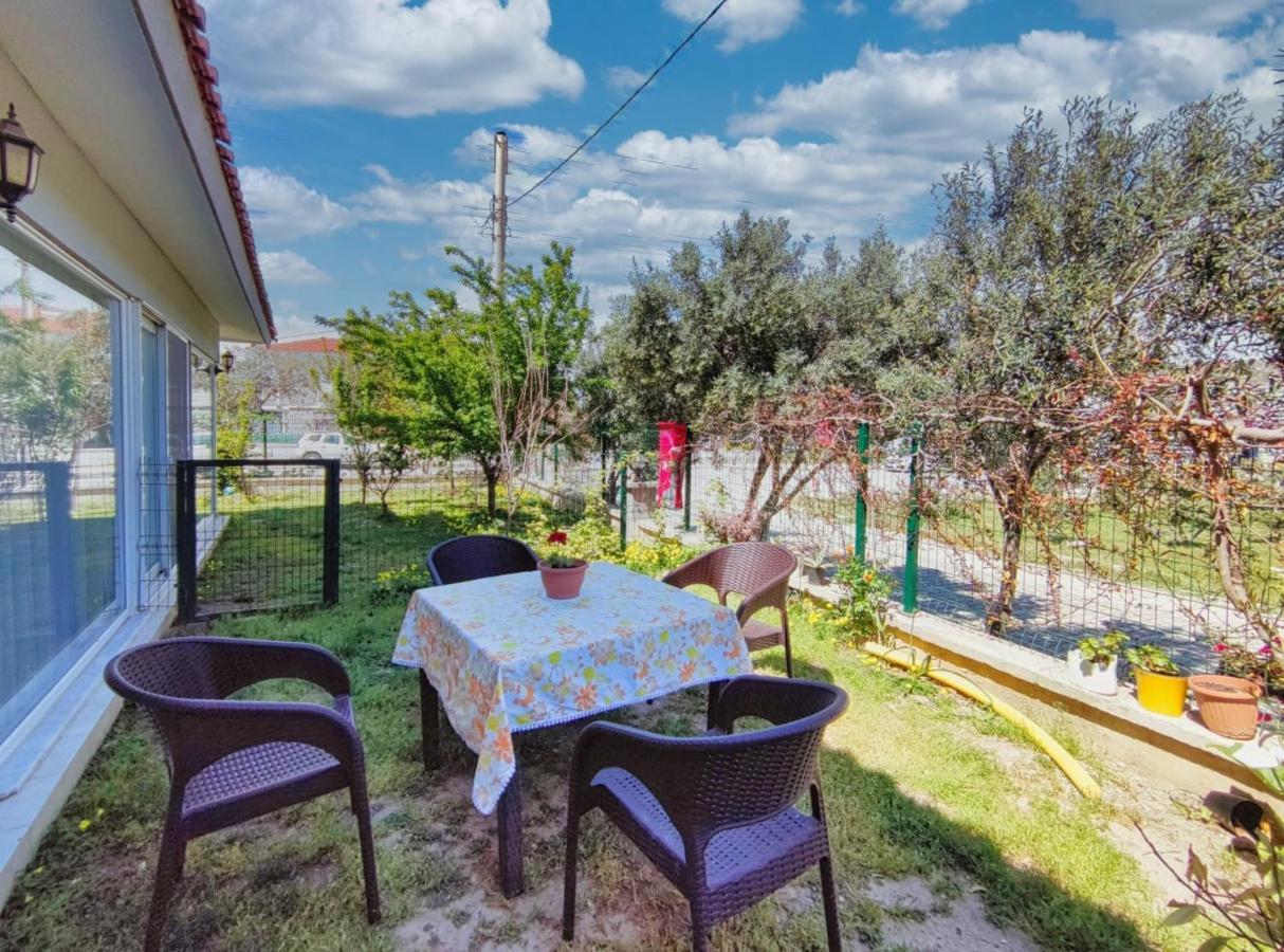 Enjoy The Cesme Bed & Breakfast Exterior photo
